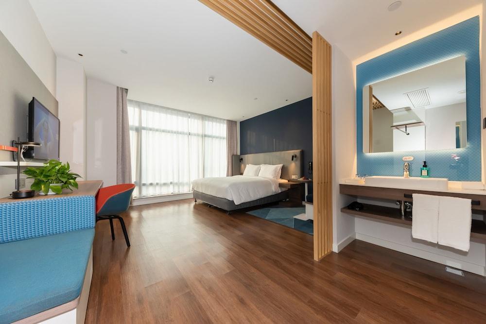 Holiday Inn Express Shanghai Tangzhen By Ihg - 20 Mins To Disney Land Xangai Exterior foto