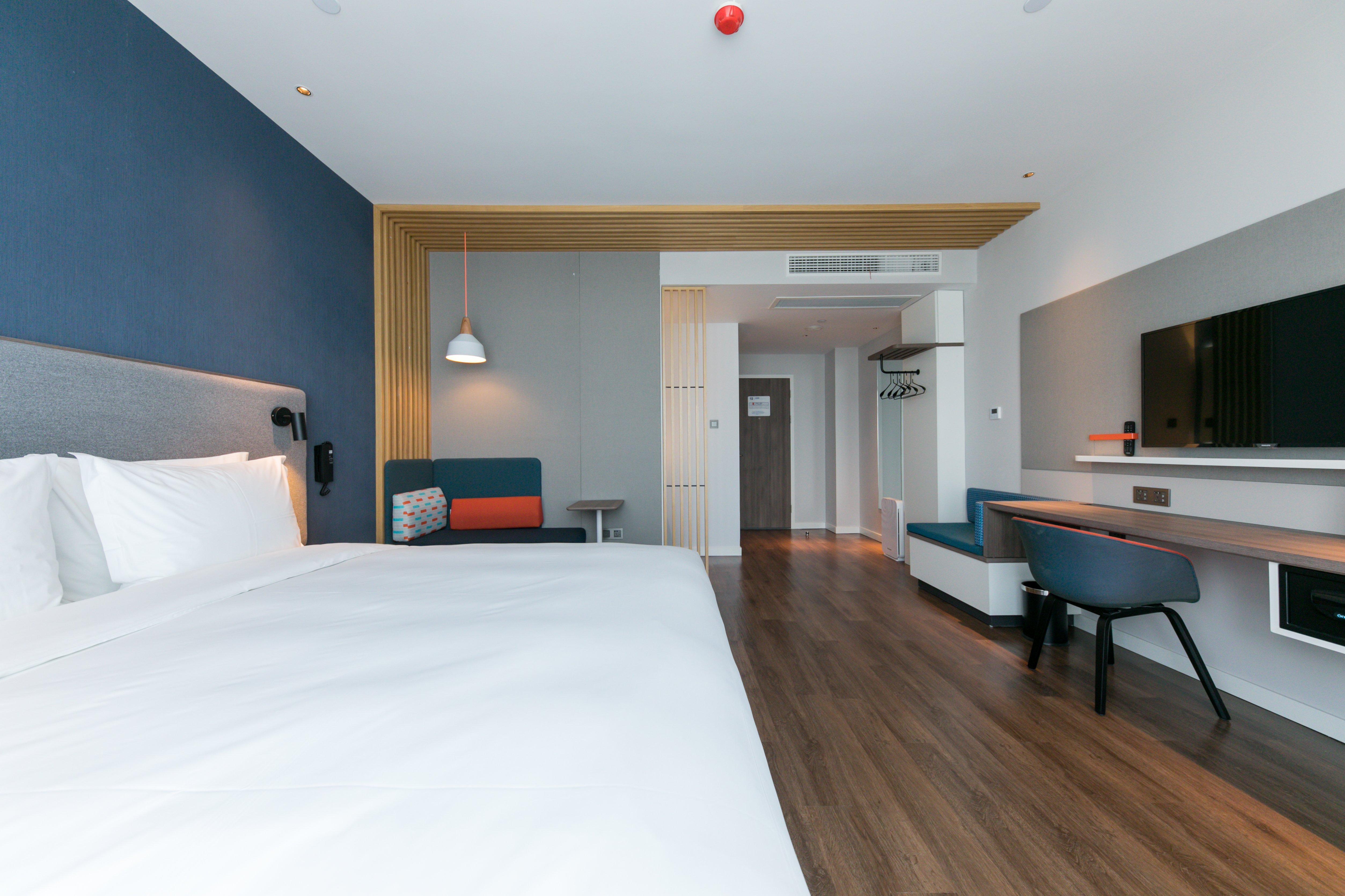 Holiday Inn Express Shanghai Tangzhen By Ihg - 20 Mins To Disney Land Xangai Exterior foto